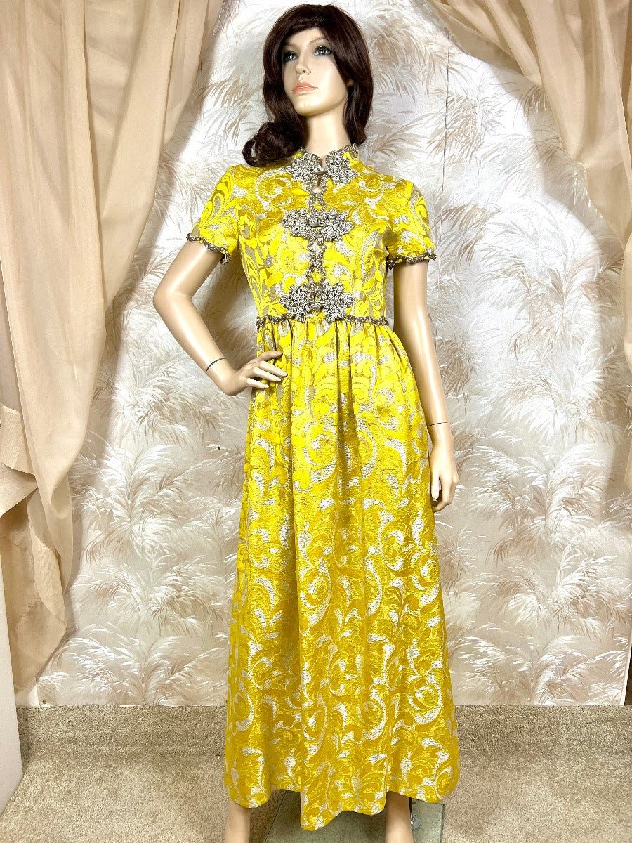 1960's Oscar de la Renta Ornate Gown The Golden Pearl Vintage 1960's Oscar de la Renta Ornate Gown The Golden Pearl Vintage