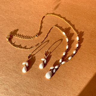 Avon White Cabochon Necklace + Earrings set