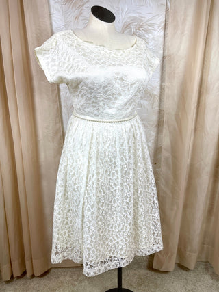 1950's Lace Scalloped Collar Dress