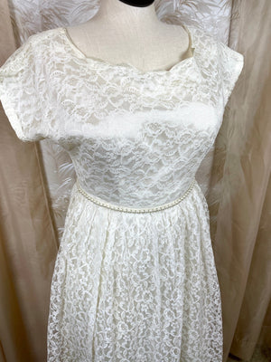 1950's Lace Scalloped Collar Dress