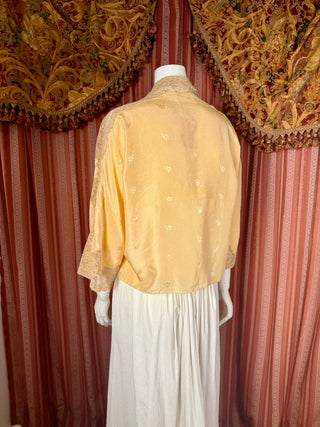 1920's Chantilly Lace Trim Bed Jacket