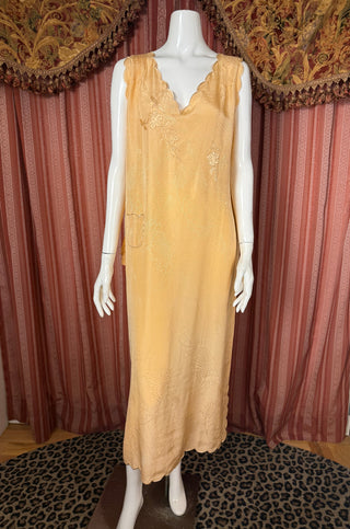 1920's Applique Scalloped Nightgown w/ Belt