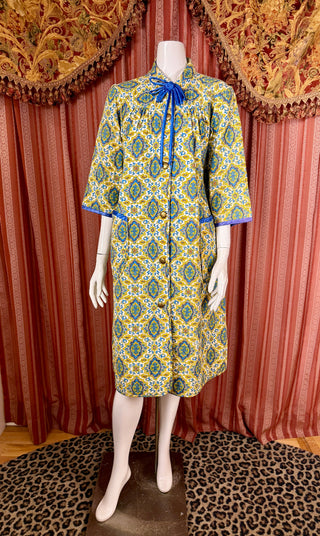 1960's Quilted Wallpaper Print Robe